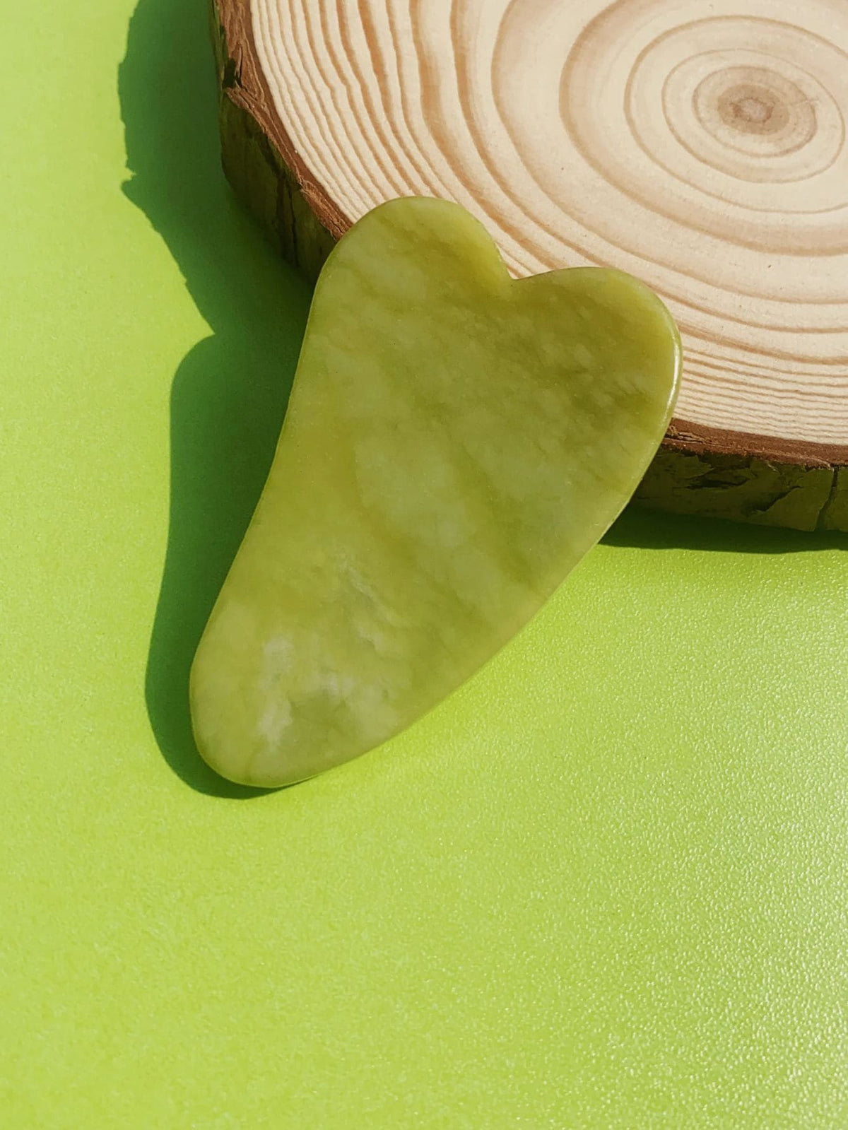 Jade Facial Roller and Scraper Kit